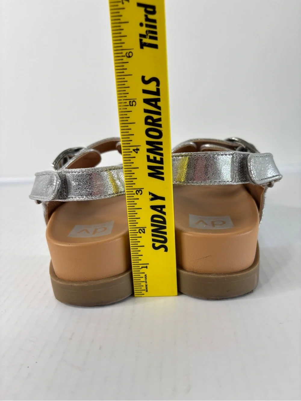 Dolce Vita Alameda Sandals Womens Sz 6.5 Metallic Silver Hook & Loop Ankle Strap
